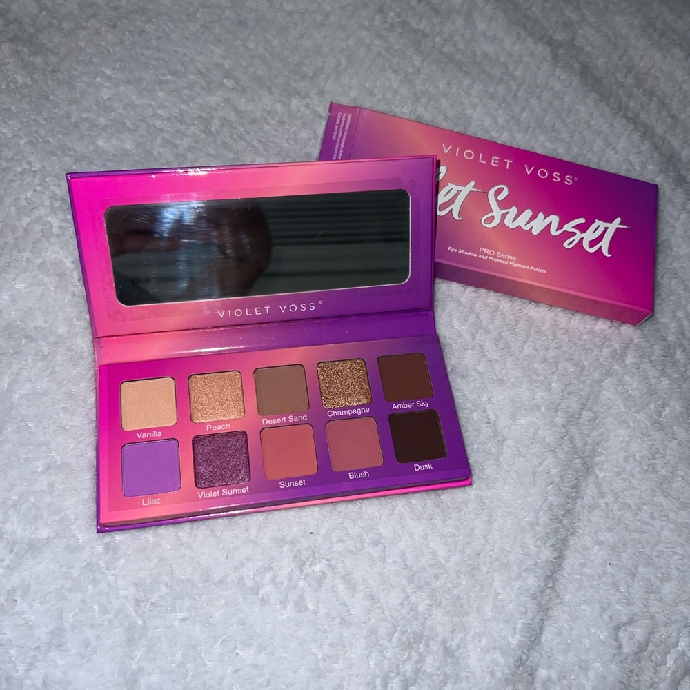 Eyeshadow palette